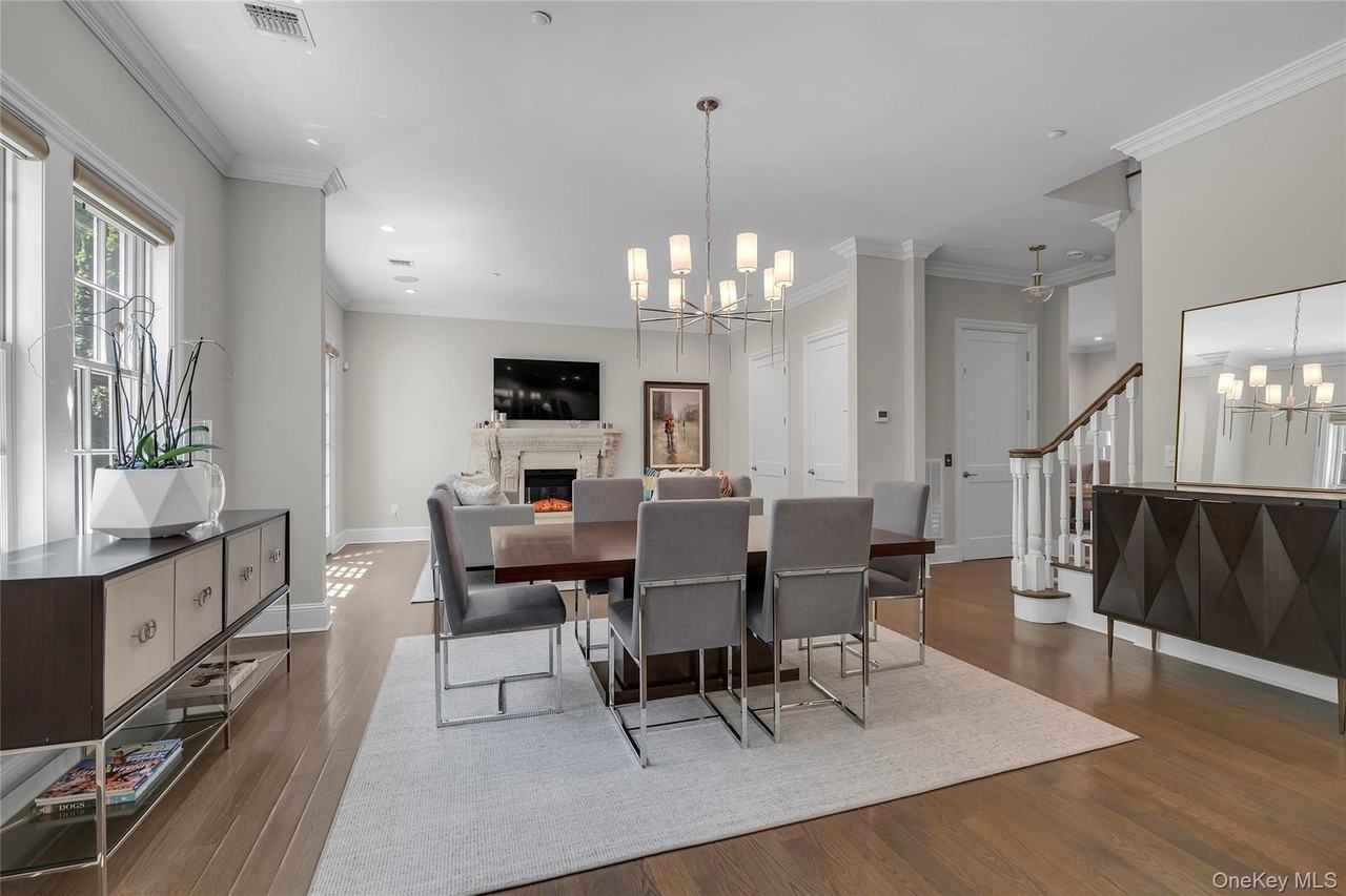 402 Grist Mill Cir - Photo 5 of 30