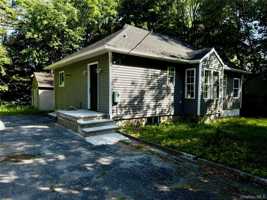 featured image of 4 Dodd Ln