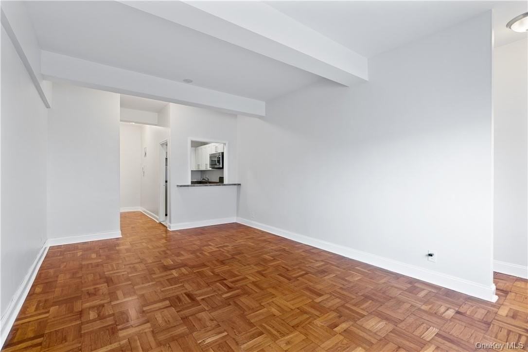 411 Bronx River Rd #2K - Photo 3 of 16