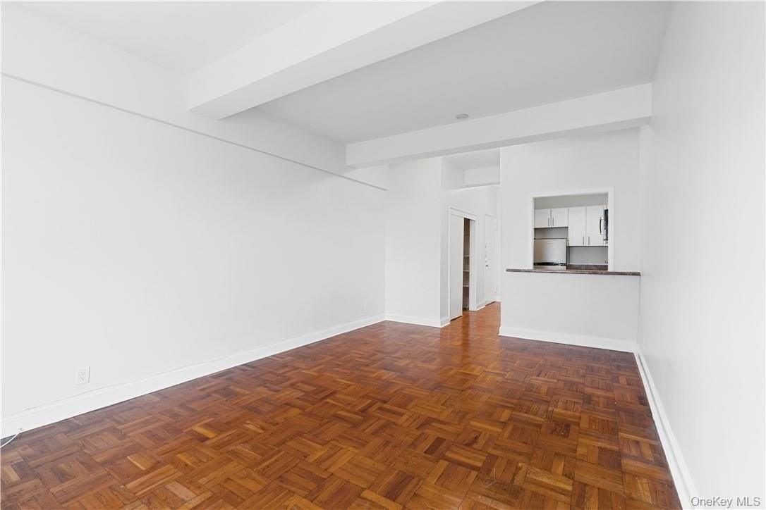 411 Bronx River Rd #2K - Photo 4 of 16
