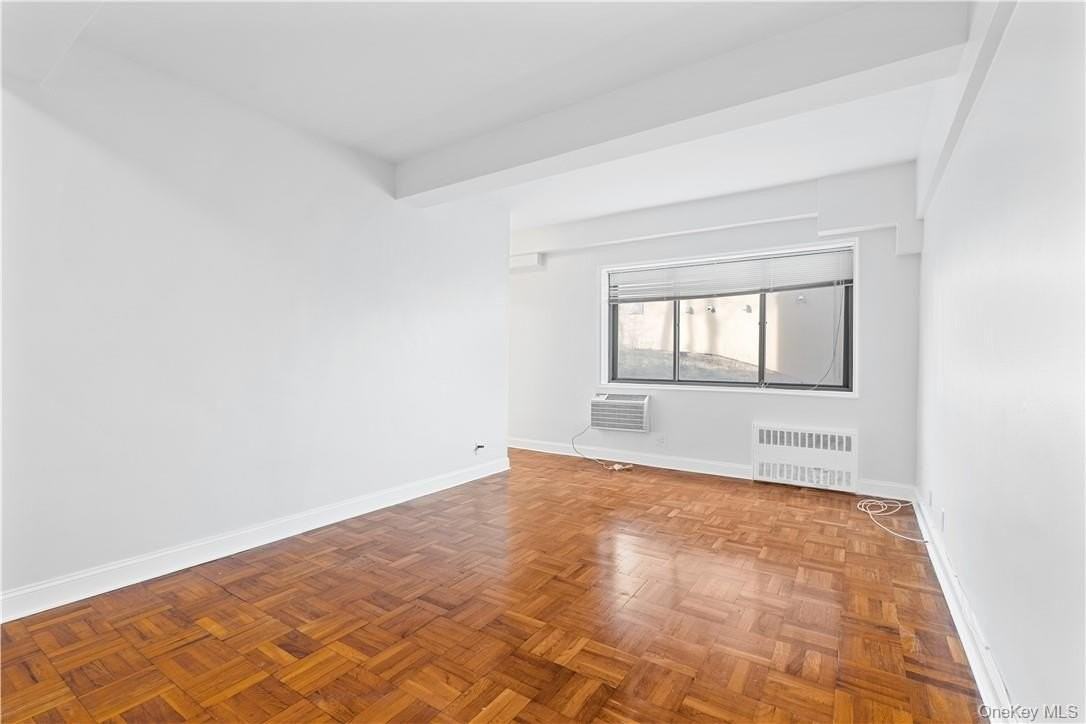 411 Bronx River Rd #2K - Photo 5 of 16