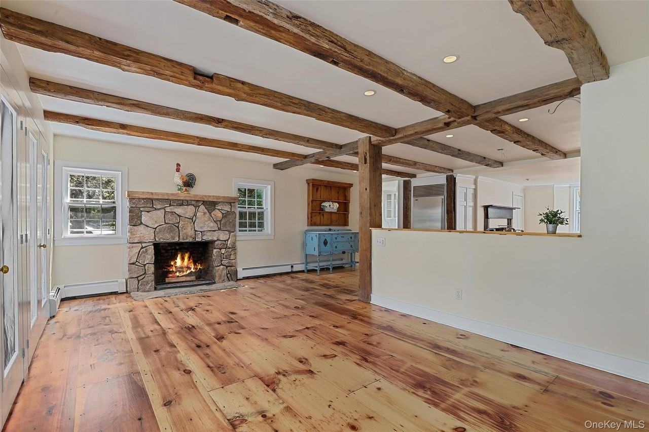 264 Titicus Rd - Photo 7 of 26