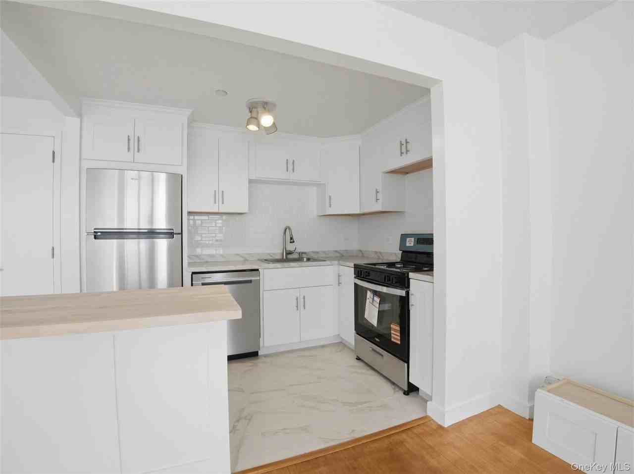 3044 3rd Ave #6F - Photo 3 of 10