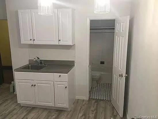 264 Driggs Ave - Photo 2 of 6