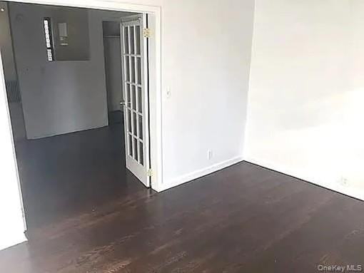 264 Driggs Ave - Photo 4 of 6