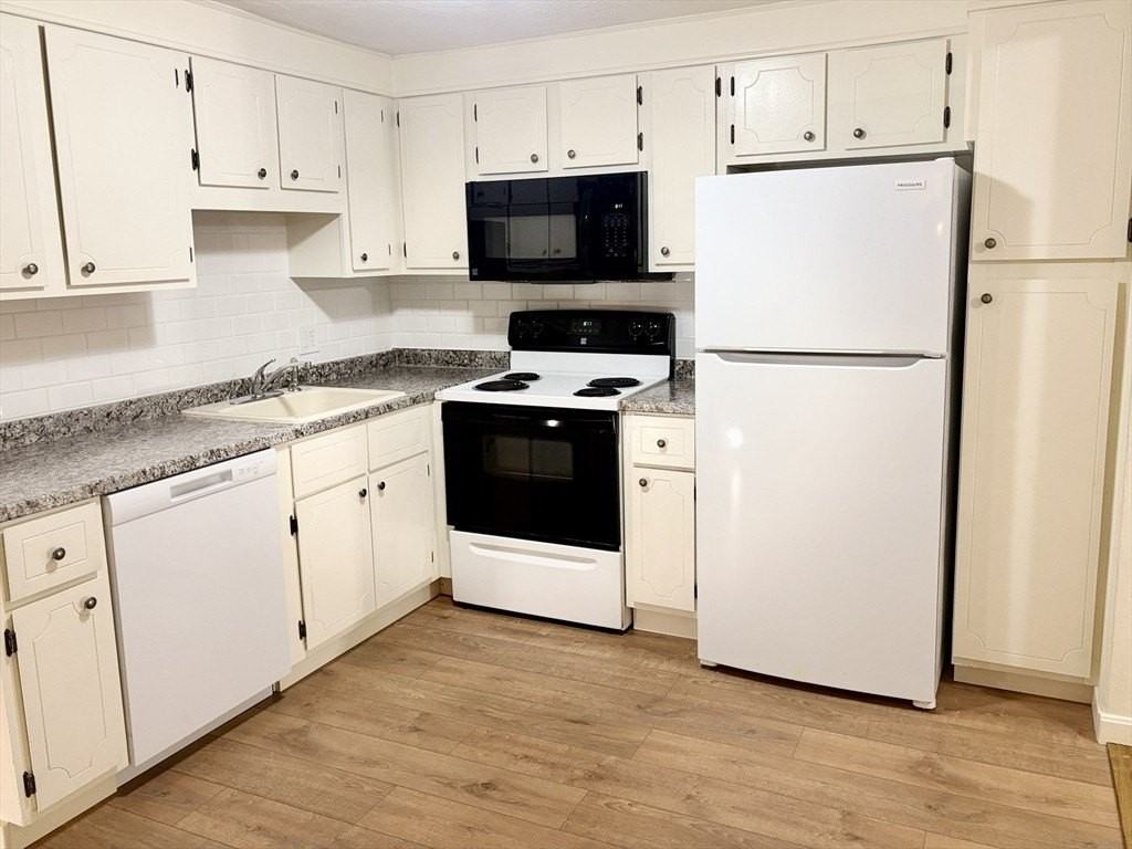 23 Spencer Rd #18F - Photo 2 of 17