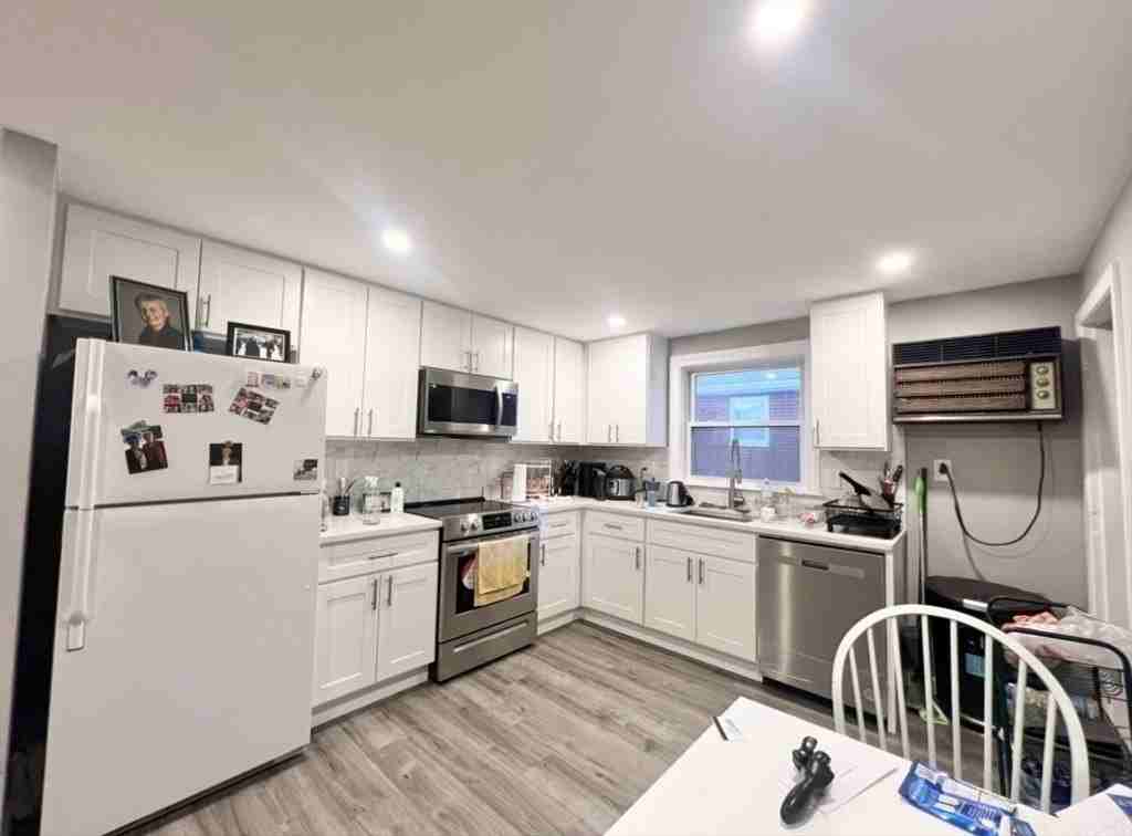 82 Sparkill St #2 - Photo 3 of 7