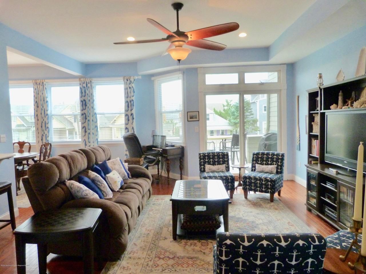 4 Ocean Ave #14 - Photo 2 of 33