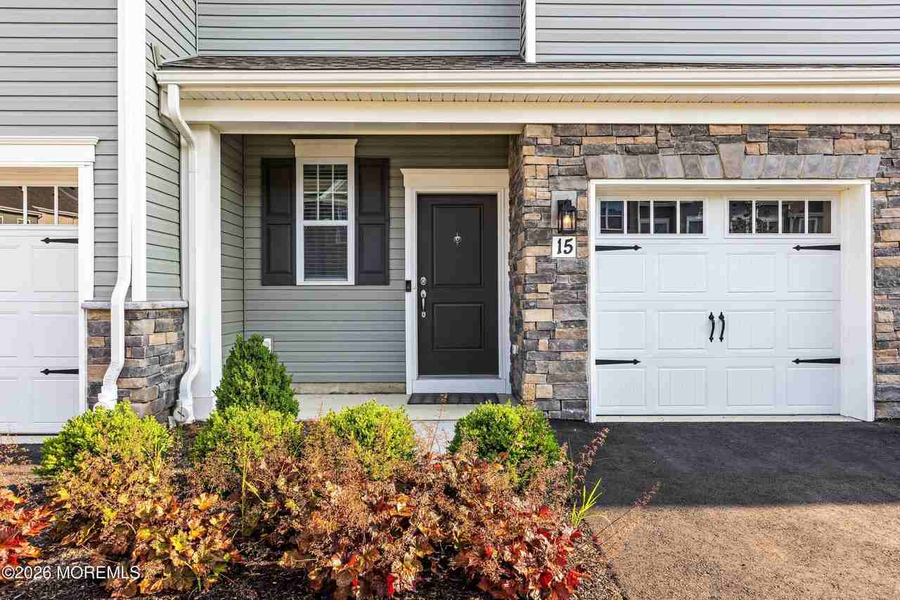 15 Laird Way - Photo 4 of 50