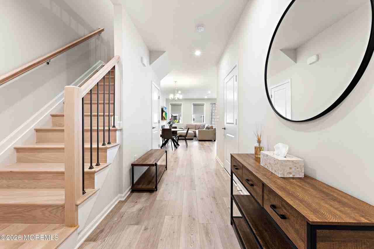 15 Laird Way - Photo 7 of 50