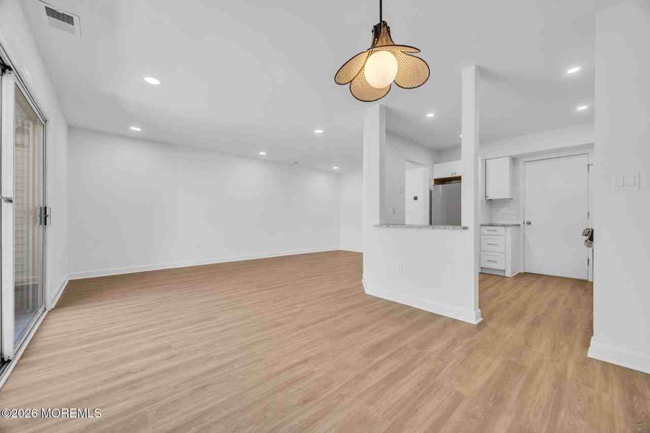 86 Holly Dr - Photo 7 of 24