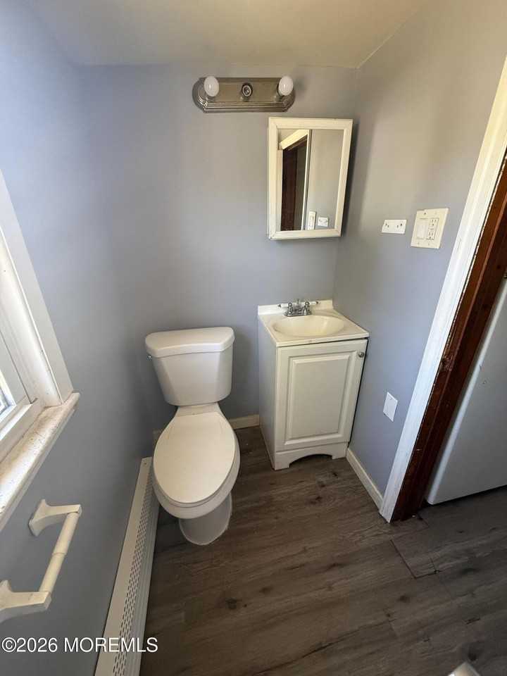 227 Seeley Ave - Photo 7 of 10