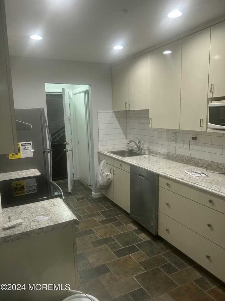 10 Pine Cluster Cir #B - Photo 4 of 15