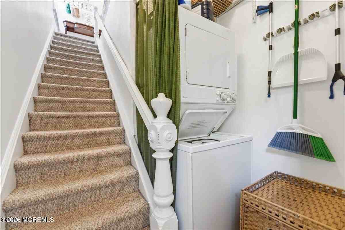 1001 5th Ave #2 - Photo 4 of 22