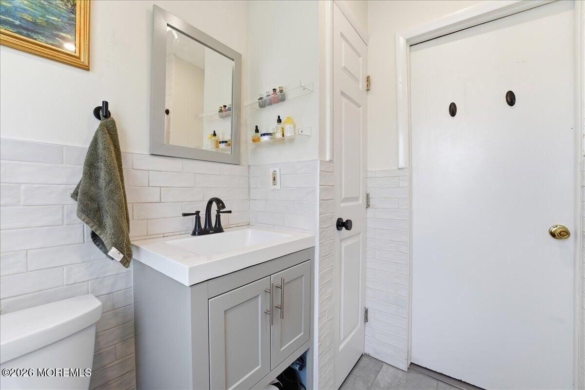1001 5th Ave #2 - Photo 7 of 22