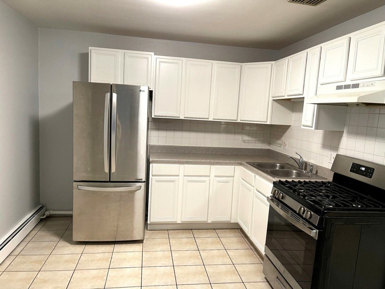131 S Washington St #1 - Photo 2 of 12