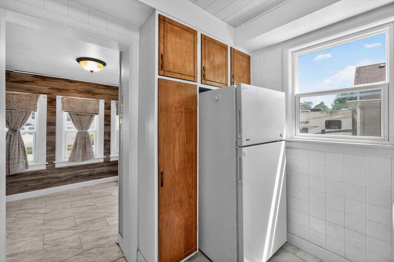 221 Ellen St #221 - Photo 6 of 26