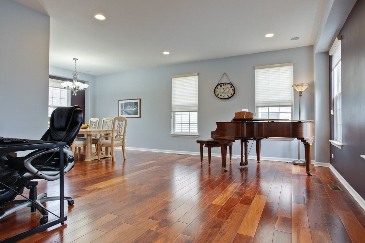 620 Geneva Ct - Photo 5 of 25