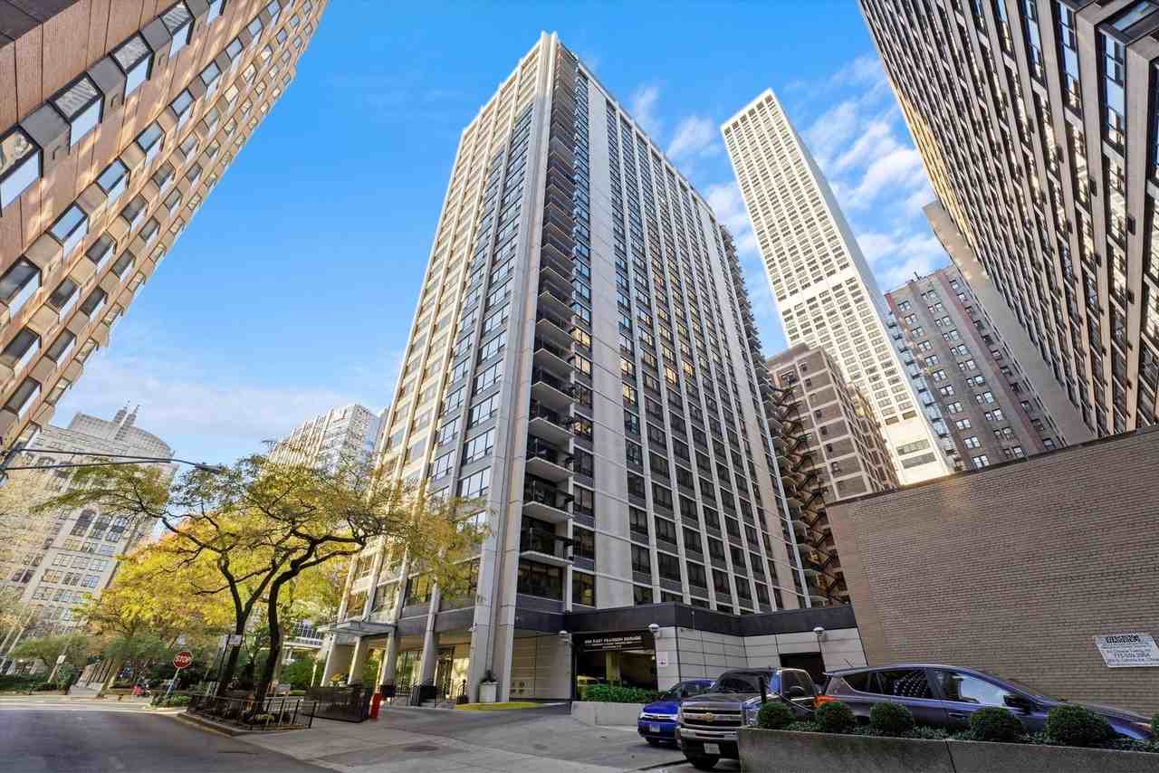 222 E Pearson St #2406