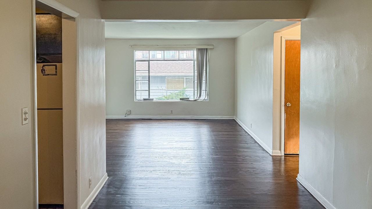 1014 Edwards St #2 - Photo 2 of 11