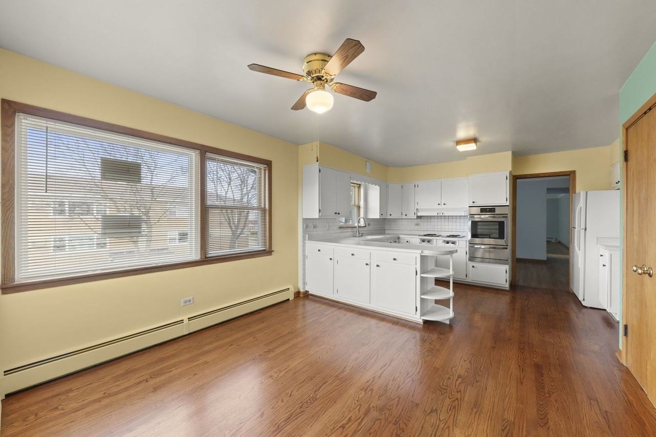 6401 W 52nd St #2 - Photo 4 of 18