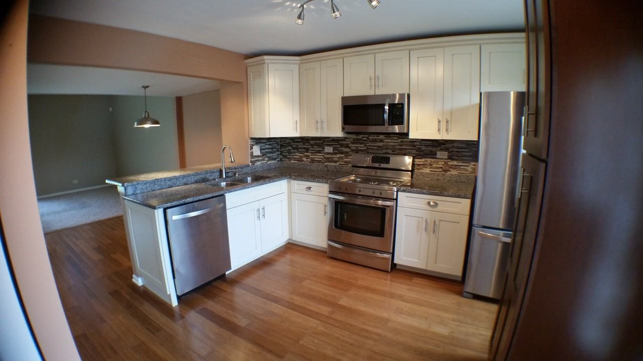 118 W 67th St - Photo 2 of 24