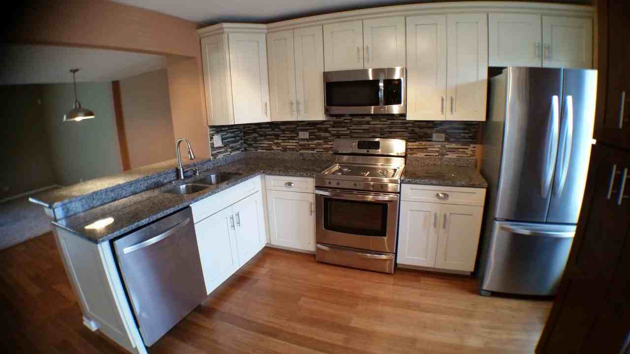 118 W 67th St - Photo 3 of 24