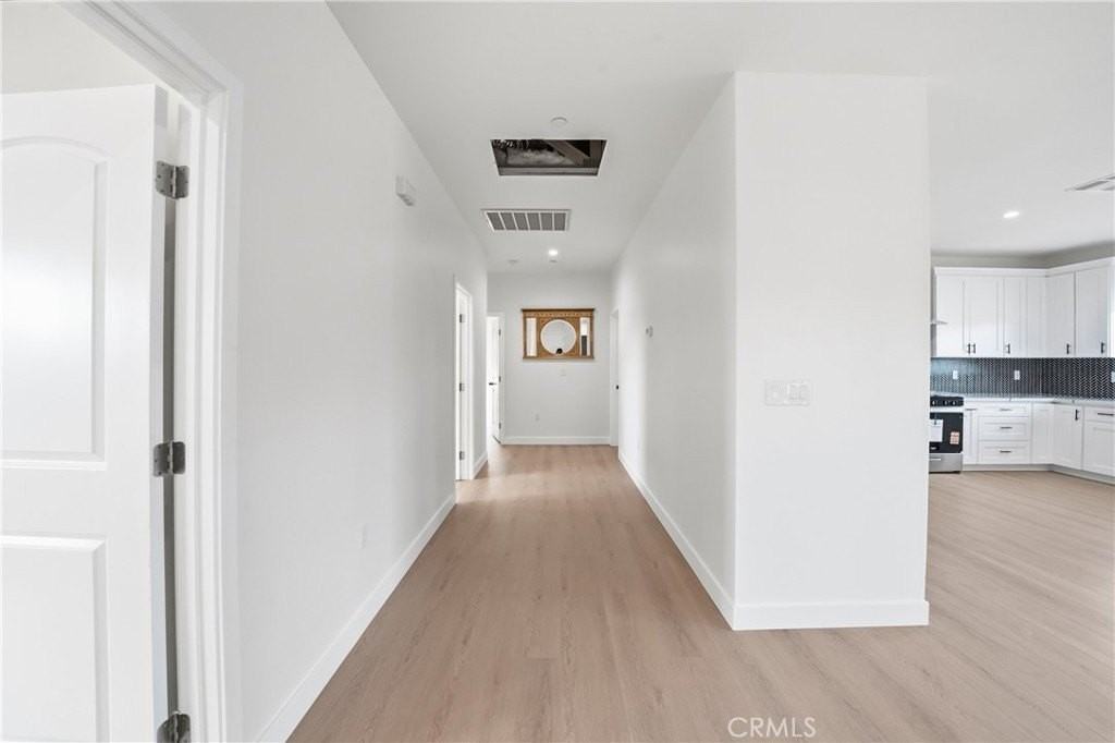 16315 Orick Ave - Photo 5 of 15