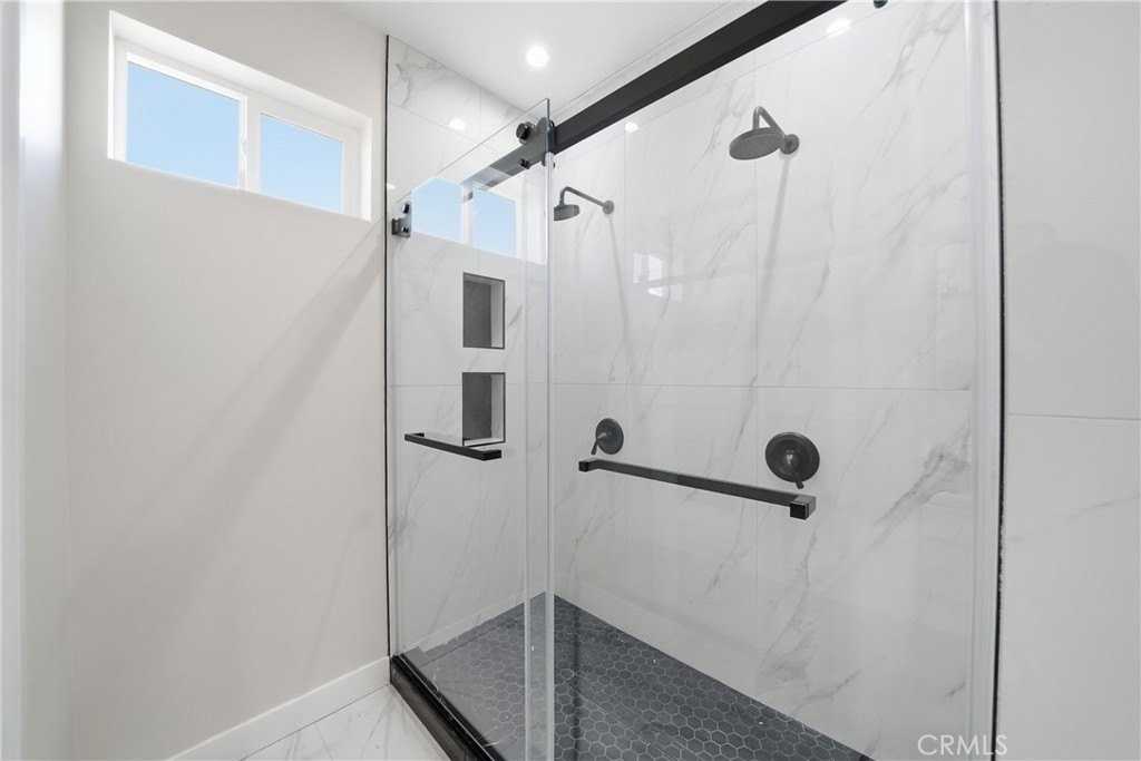 16315 Orick Ave - Photo 7 of 15
