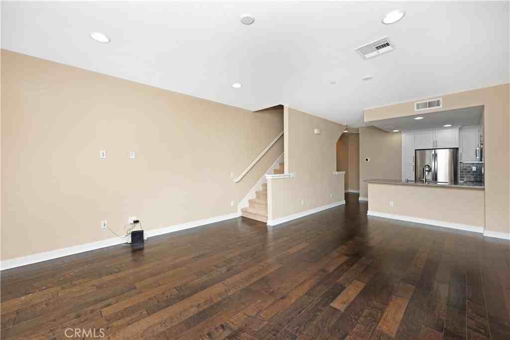 9210 Joshua Way - Photo 5 of 40