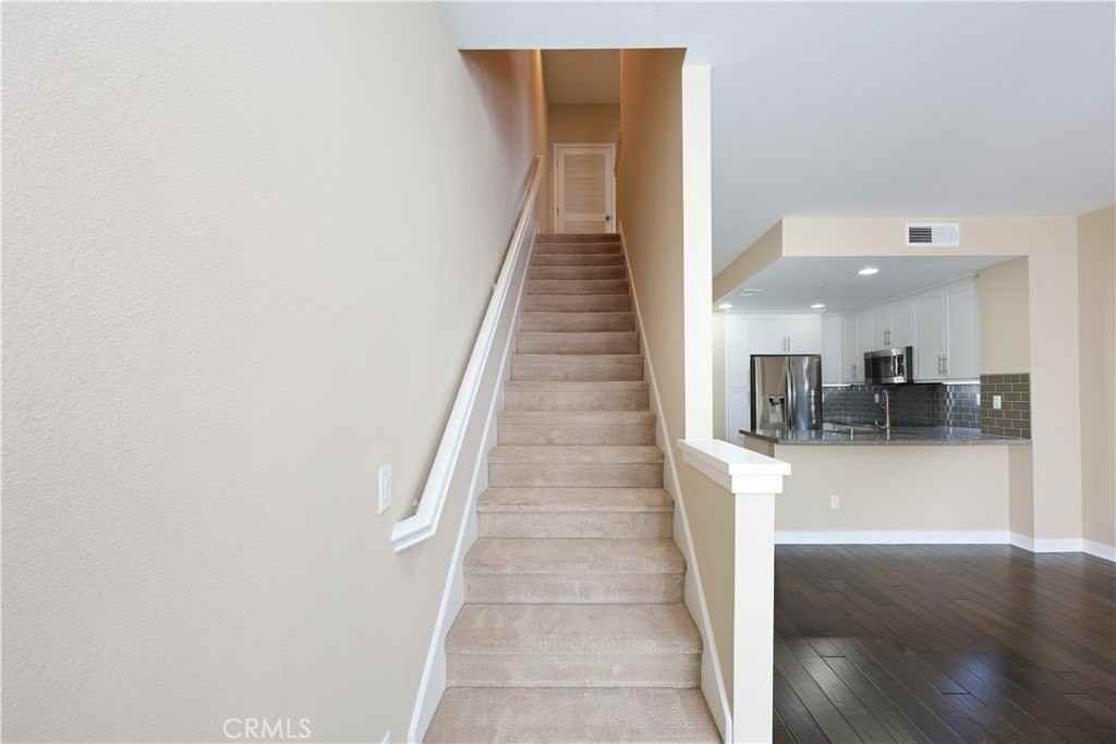 9210 Joshua Way - Photo 6 of 40