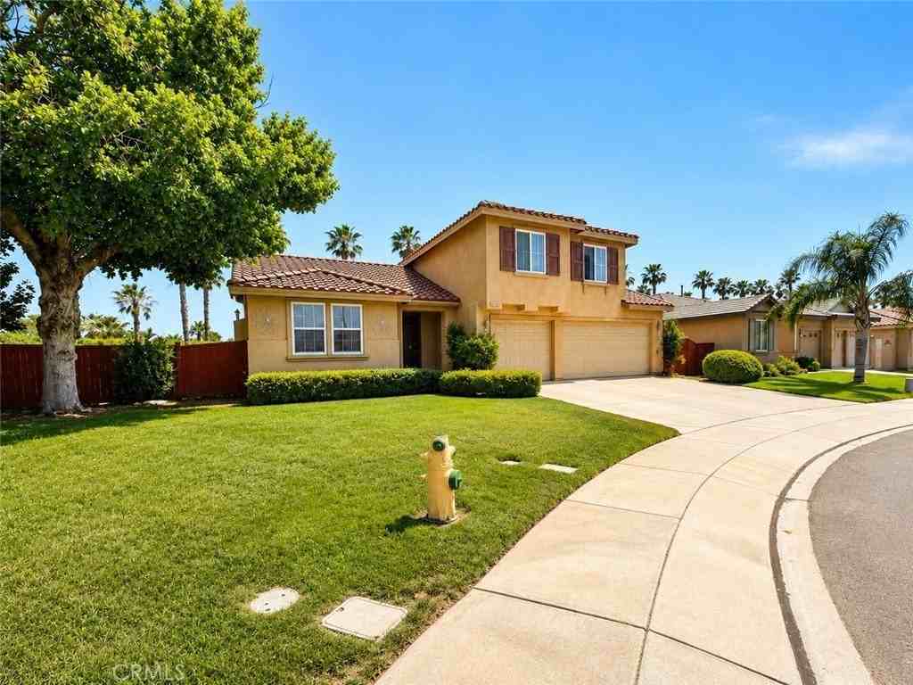 1695 Larkspur Ln - Photo 2 of 24
