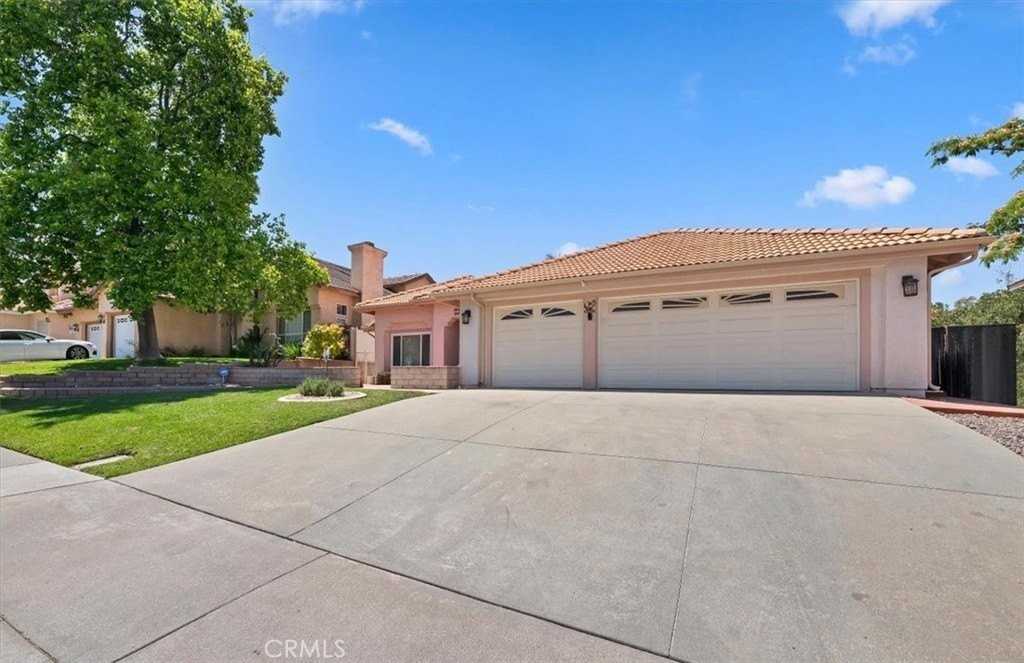 10045 Miracanto Way - Photo 2 of 41