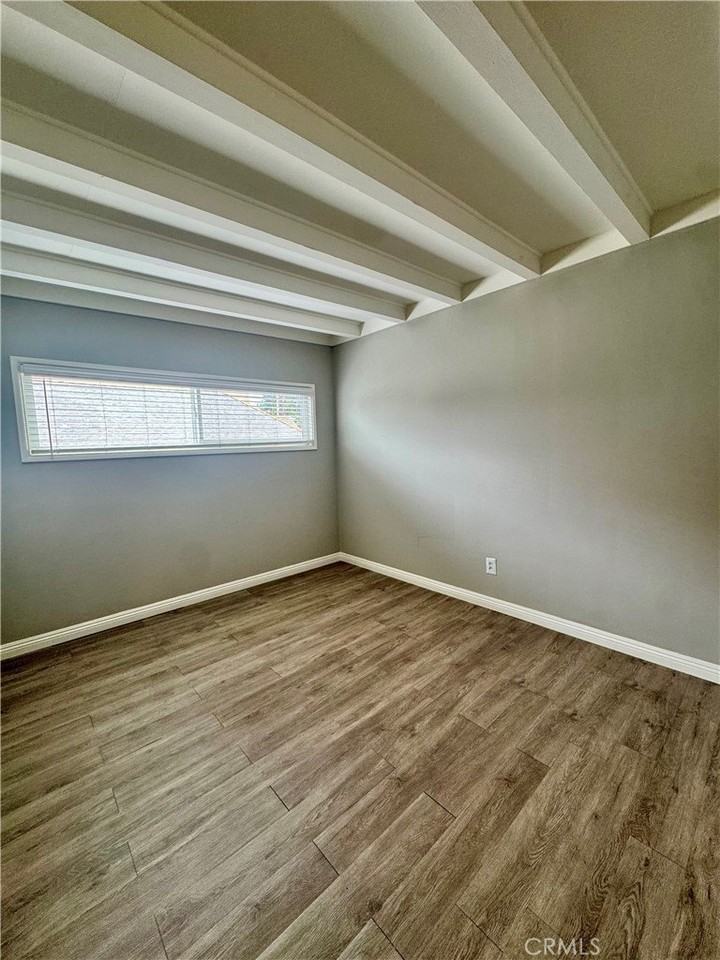 970 Glenneyre St #D - Photo 4 of 8