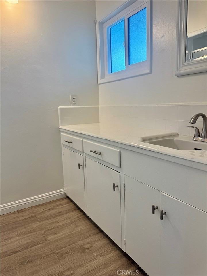 970 Glenneyre St #D - Photo 6 of 8