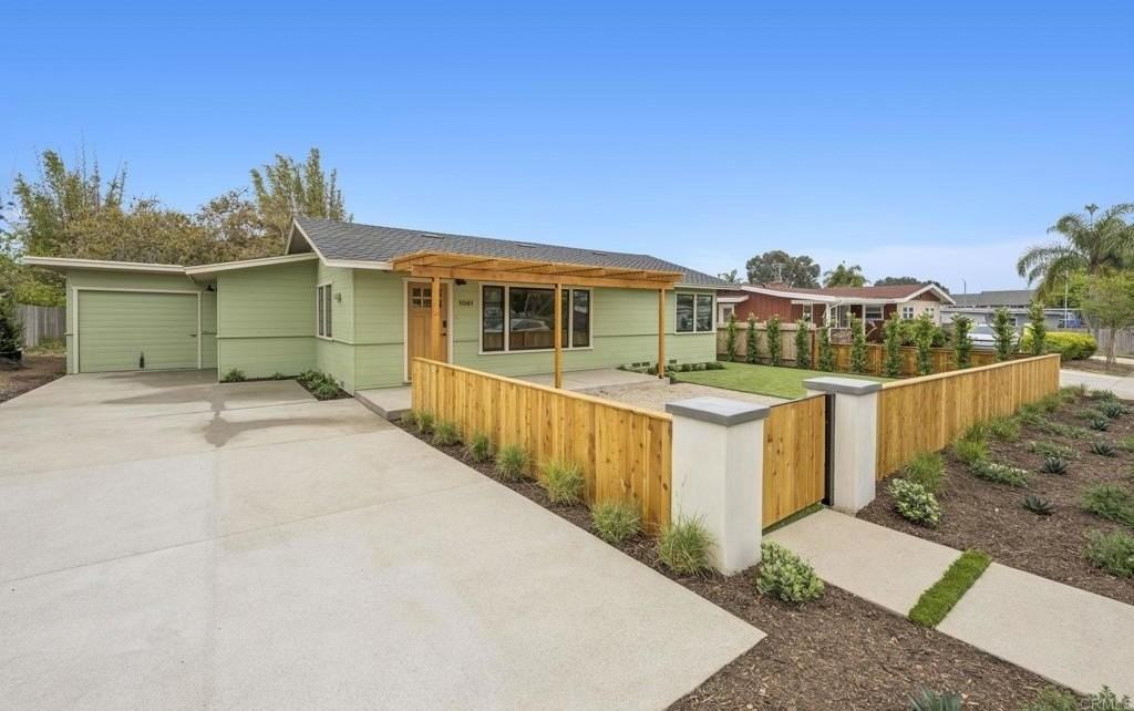 1061 Buena Vista Way - Photo 3 of 36