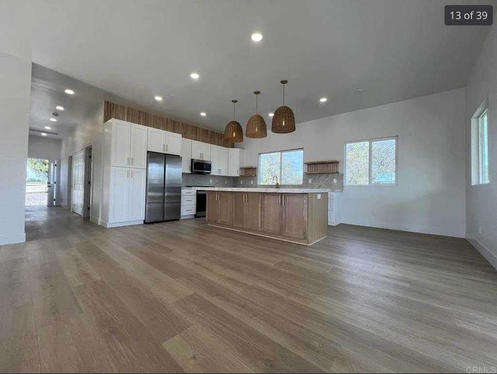 1533 Avohill Drive - Photo 5 of 18