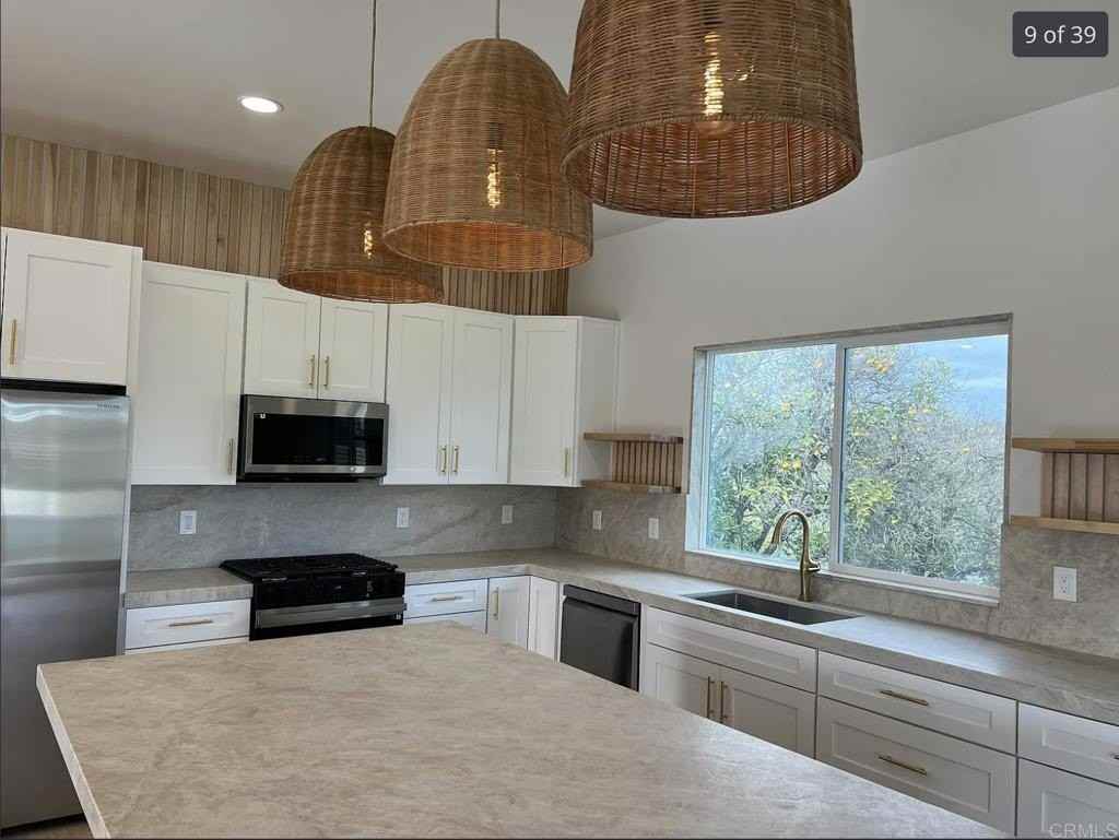 1533 Avohill Drive - Photo 6 of 18