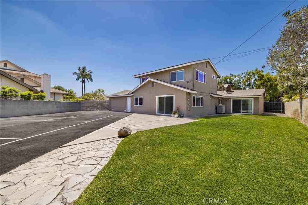 2336 La Linda Pl - Photo 3 of 27