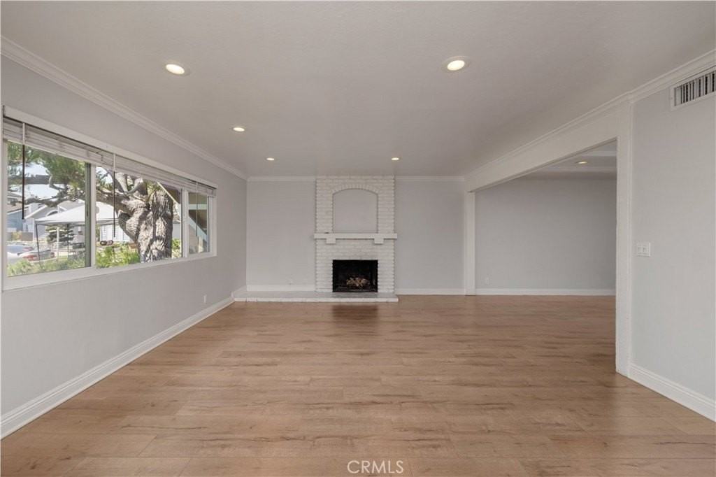2336 La Linda Pl - Photo 6 of 27
