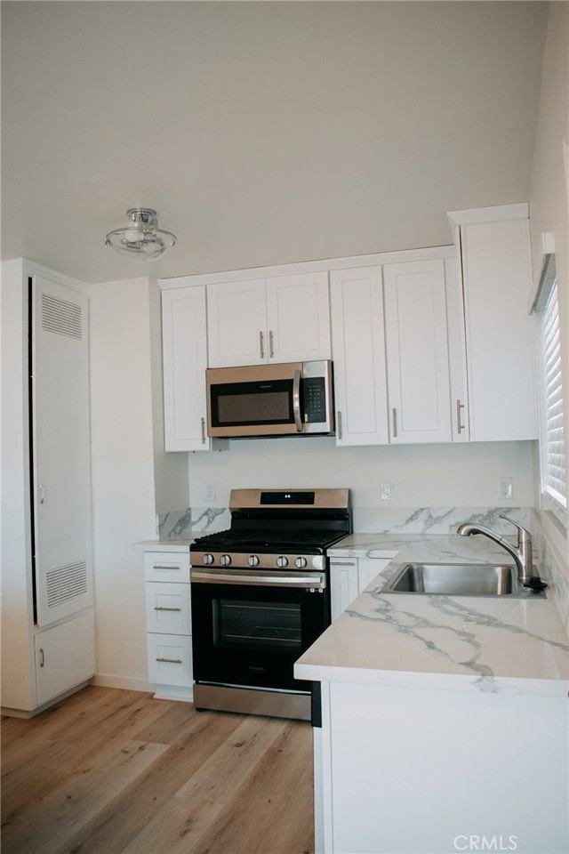 21004 Henrietta St #C - Photo 3 of 15