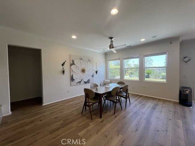 2546 Hibiscus St - Photo 4 of 33