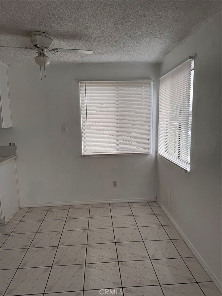 12146 216th St #C - Photo 4 of 12