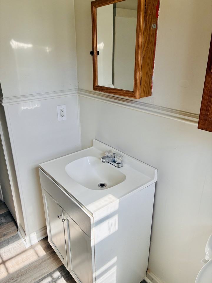 806 Miller Ave #1 - Photo 7 of 18