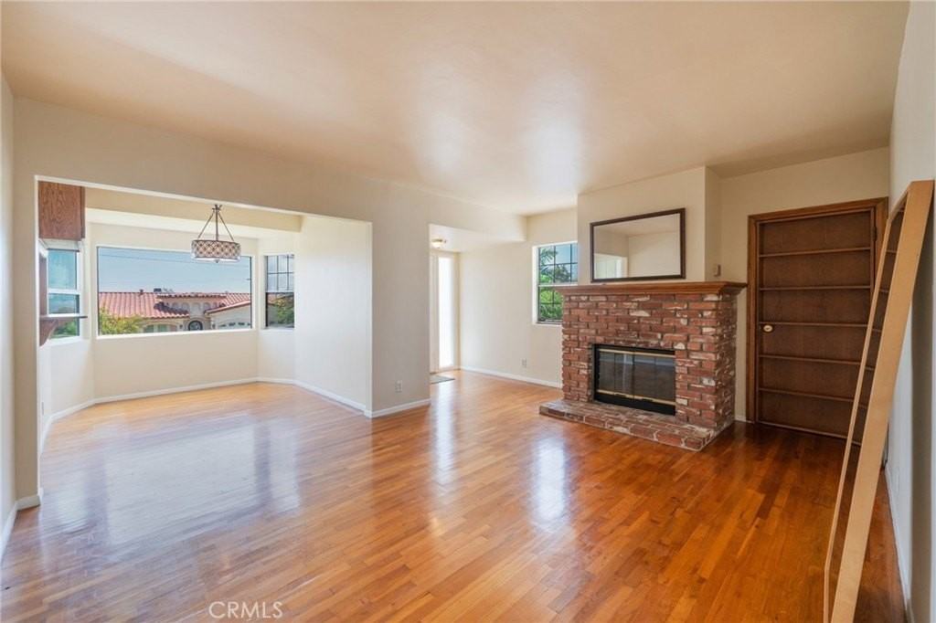29119 S Highmore Ave - Photo 5 of 39