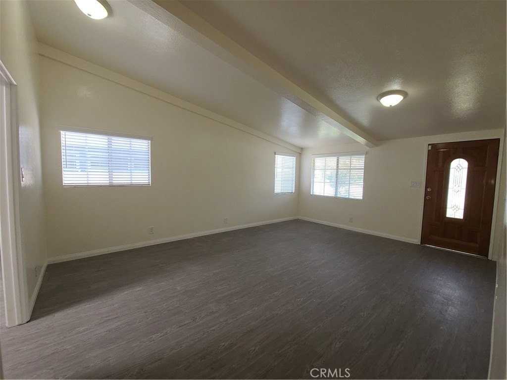 20340 Sherman Way - Photo 4 of 35