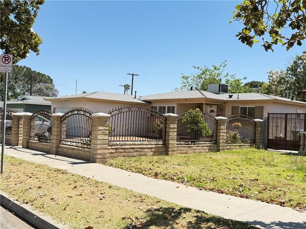 9279 Dorrington Ave