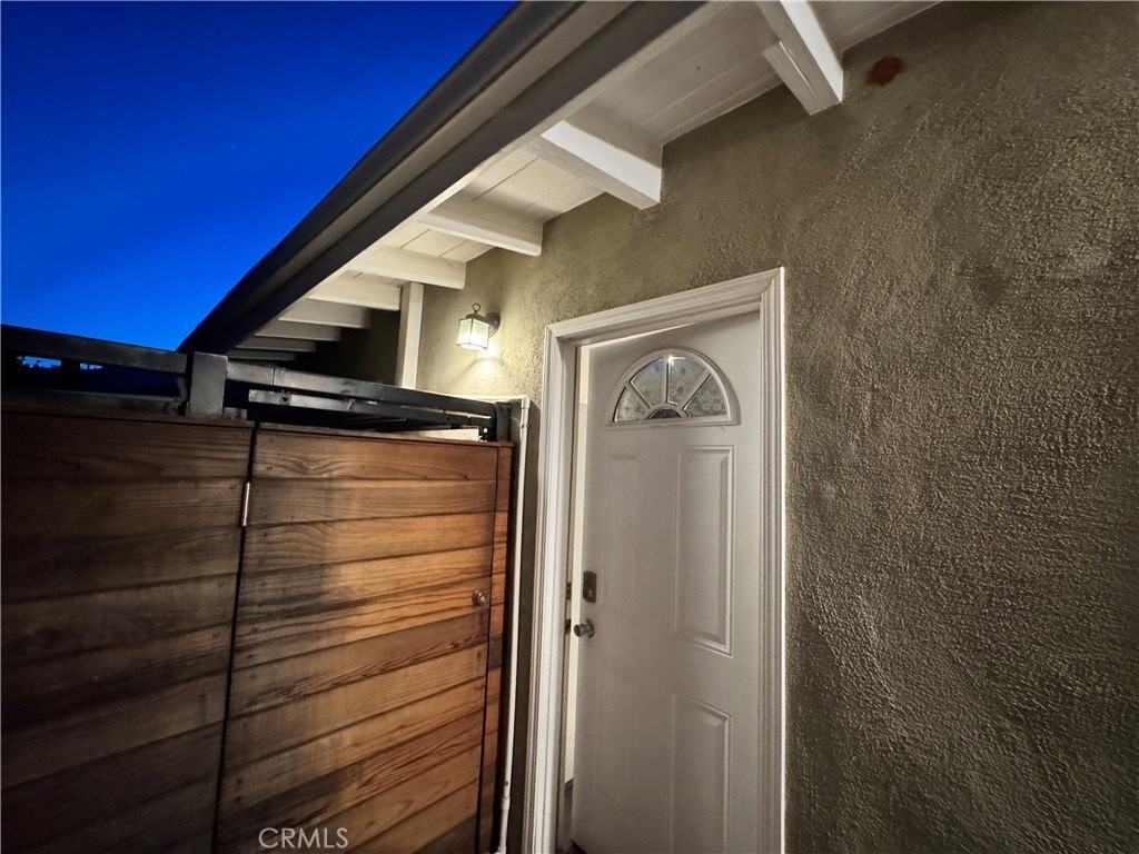 9767 Nita Ave - Photo 3 of 11