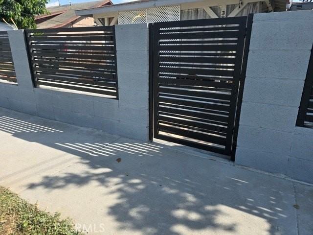 3824 Princeton St - Photo 5 of 9