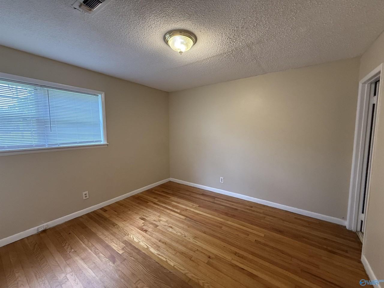 641 Dawson Ter Nw - Photo 7 of 15